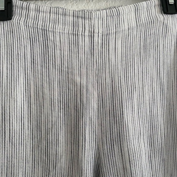 J. Jill Striped Stretch Linen Pants - Picture 3 of 8